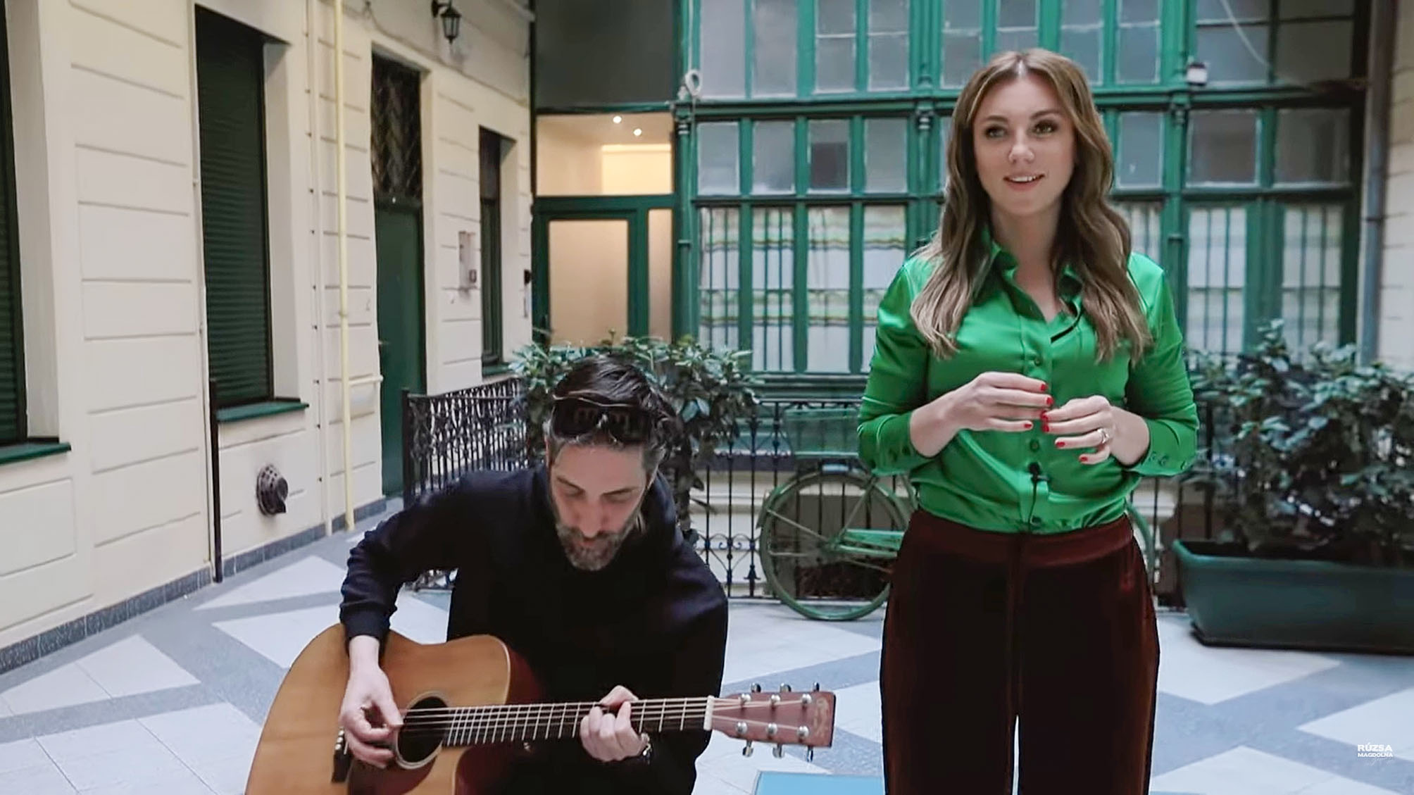 Jótékonyság vagy üzlet?