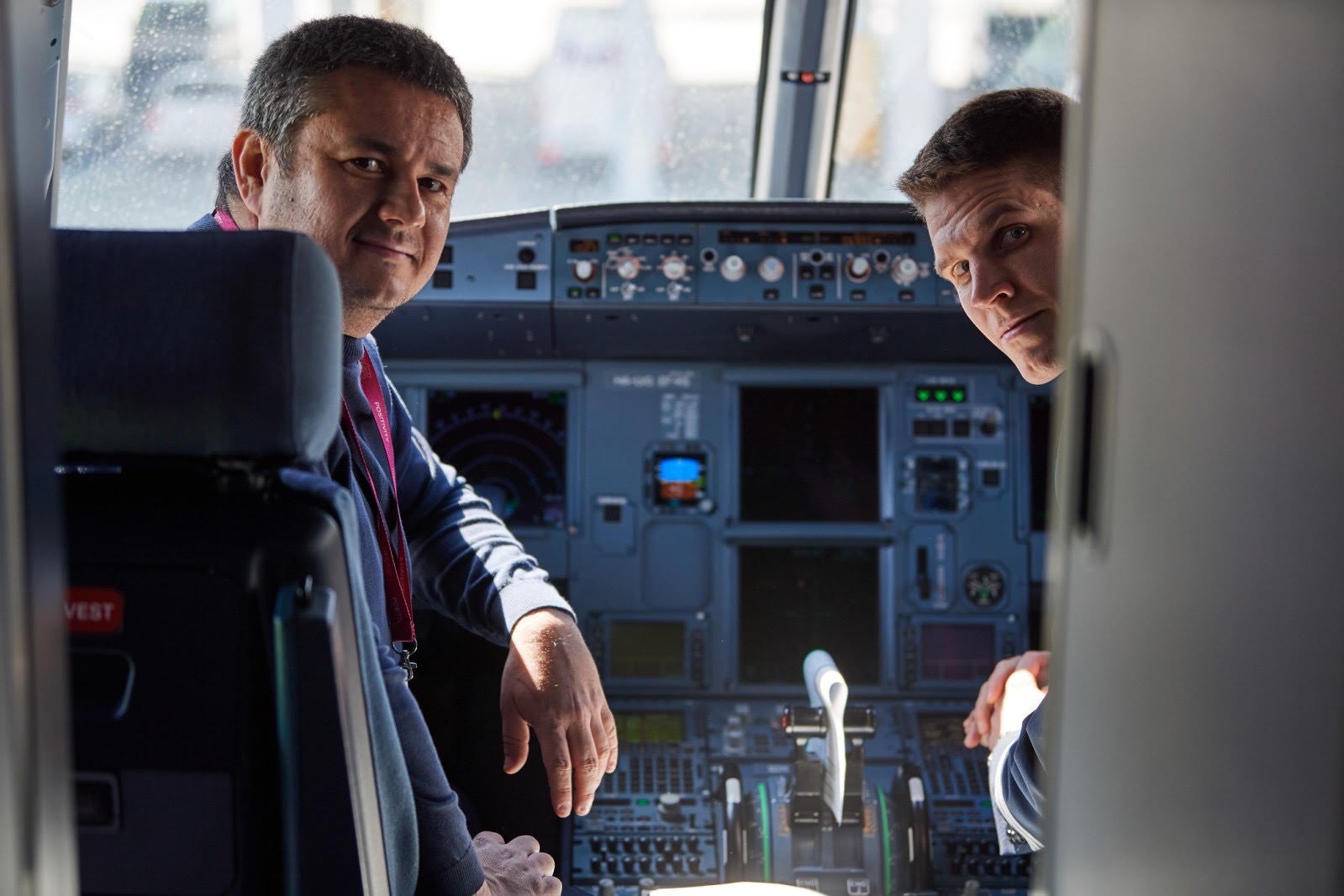 Újabb repülőgép érkezett maszkokkal Kínából