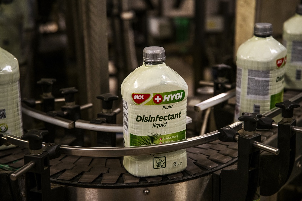 A Mol Lub gyorsan átállt szélvédőmosóról fertőtlenítőszerre