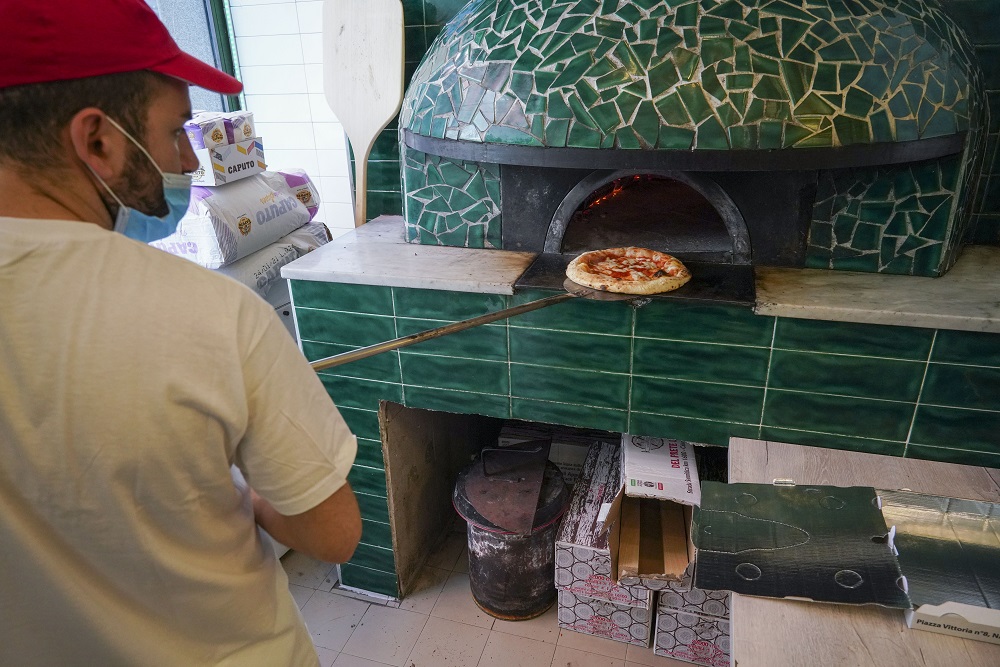 1739 új fertőzés, 333 halott