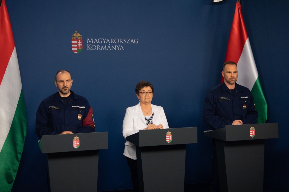 Továbbra is be kell tartani a védelmi intézkedéseket