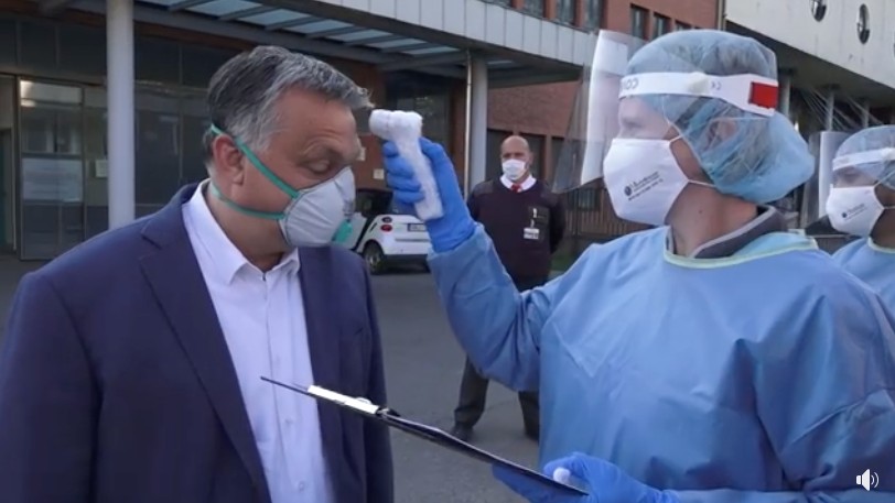 Orbán Viktor a szekszárdi Balassa János Kórházban járt