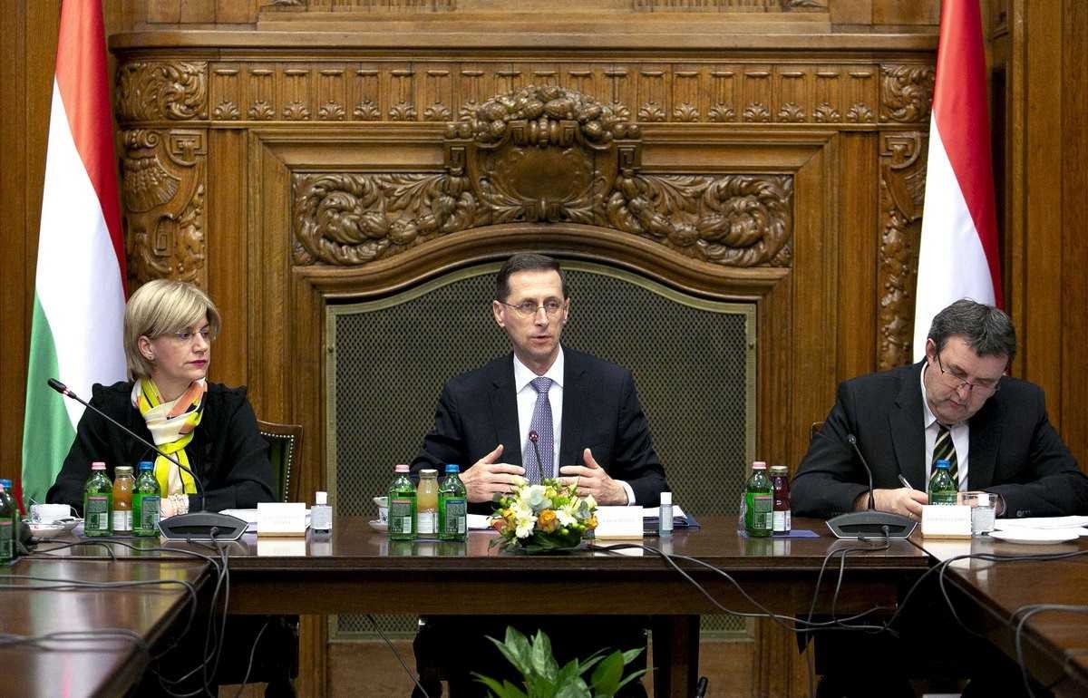 Több válságforgatókönyv lesz