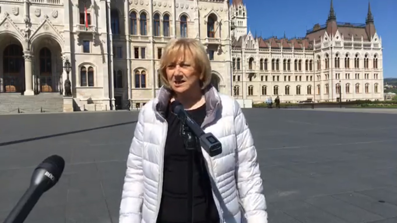 Schmuck: „az éghajlatváltozás nem veszi figyelembe a Fidesz kétharmadát”