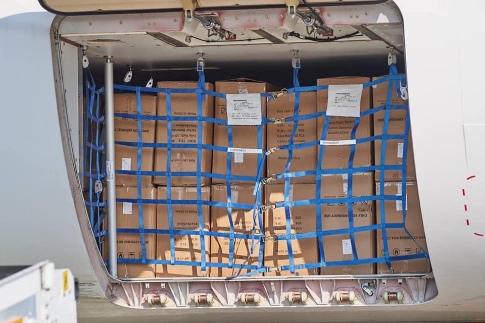 Több mint két és félmillió maszk érkezett ma is