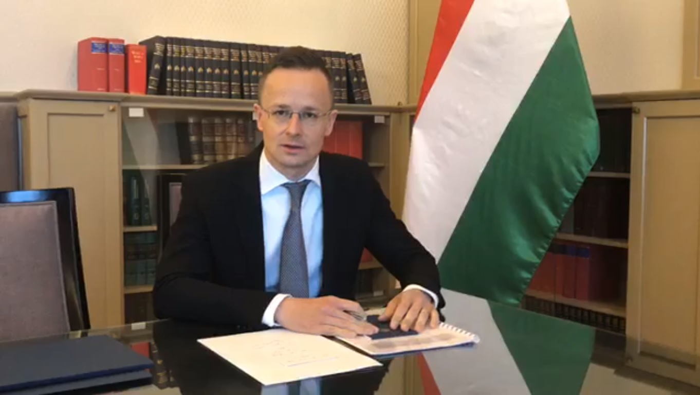 Több millió egészségügyi felszerelés érkezett Kínából