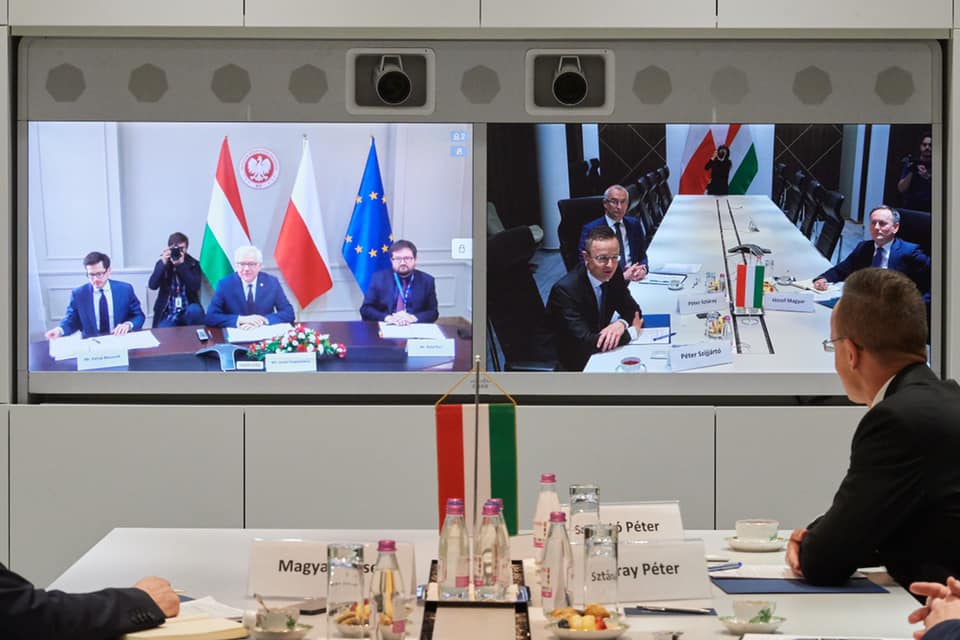 Szijjártó Péter: a V4-ek jól szerepelnek a járványkezelésben