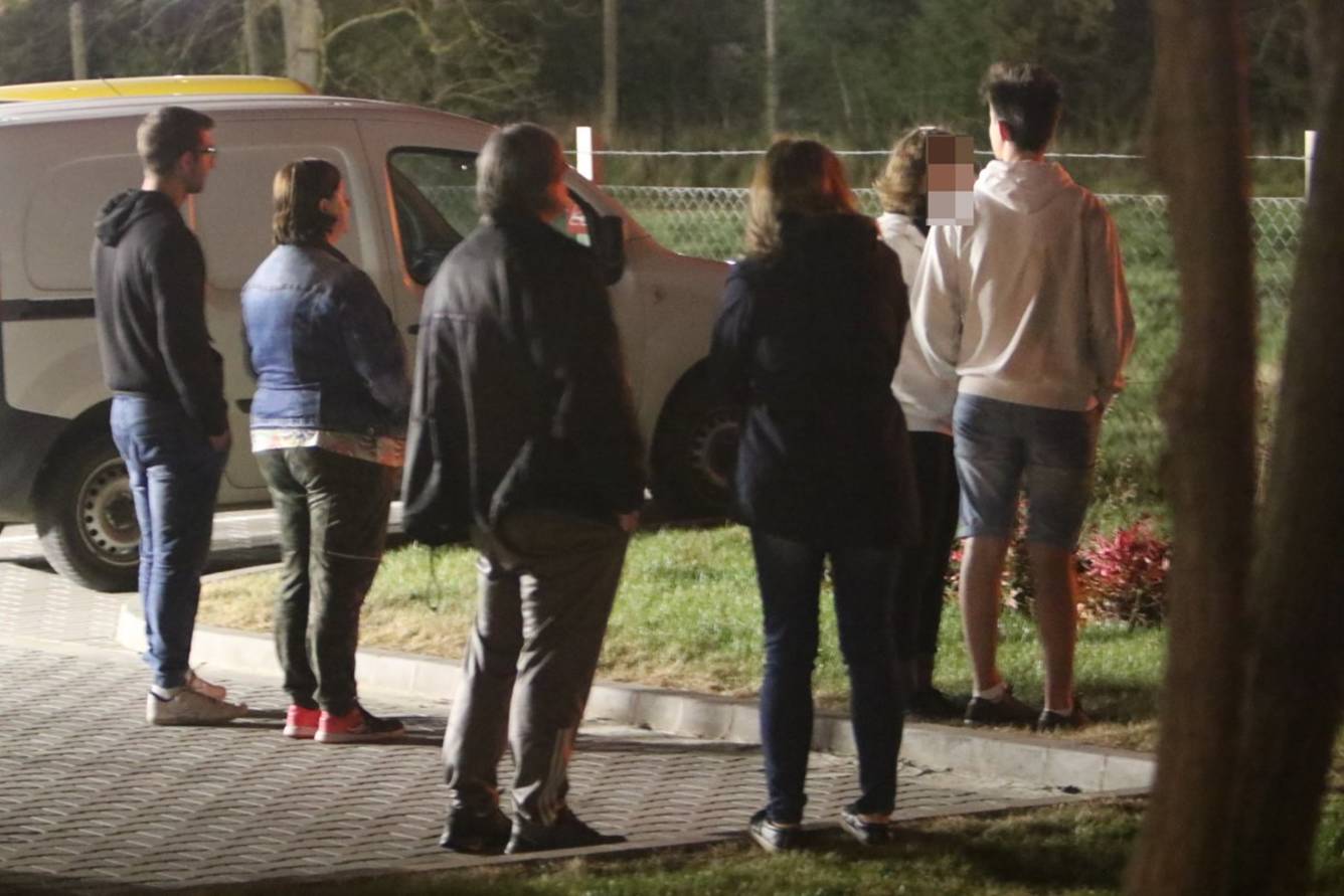 Tömegesen szegték meg a korlátozást