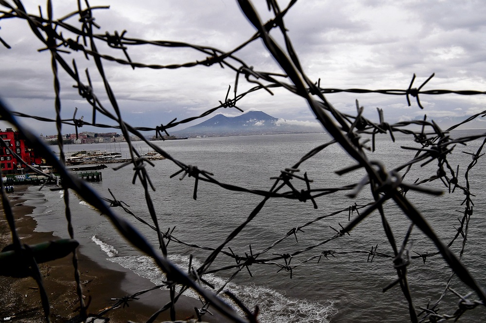 Túllépte a huszonötezret a halottak száma Olaszországban