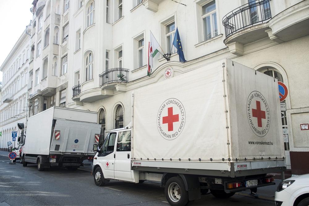 Önkénteseket toboroz a vöröskereszt és a mentőszolgálat Hajdú-Biharban