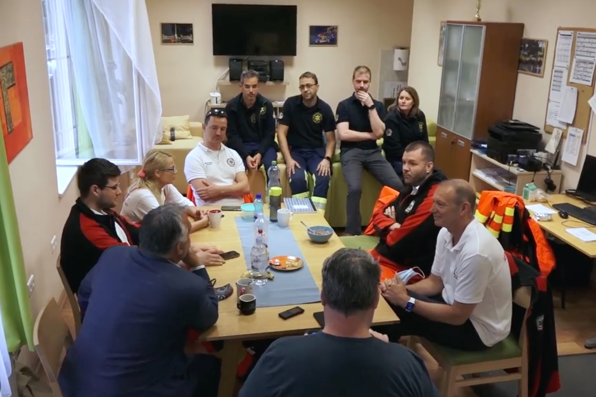 Orbán Viktor: „Köszönjük, hogy odateszik magukat!”