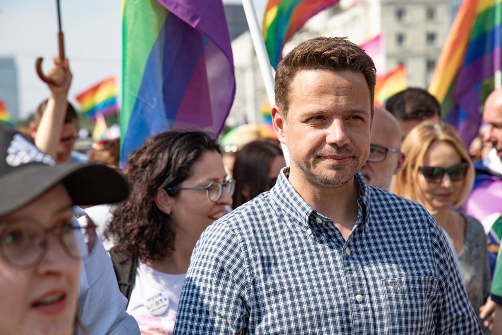 Varsó baloldali főpolgármestere betiltotta a kereszteket