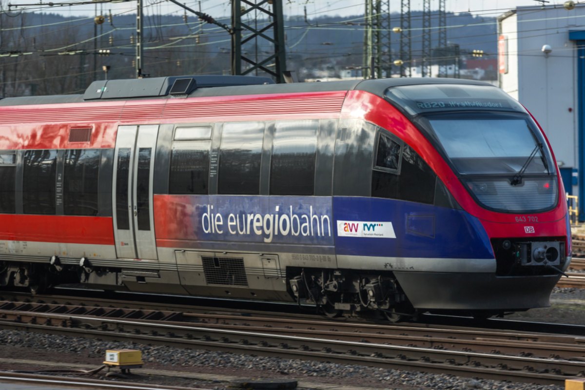 Feloldódik egy vasúti korlátozás