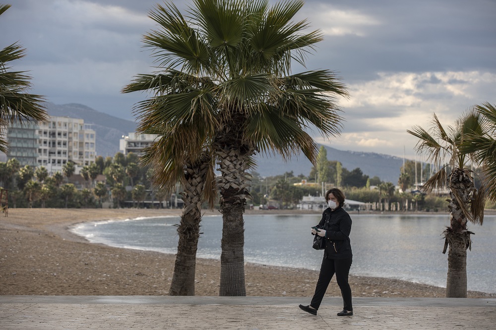 Görögország júliustól megnyílik a turisták előtt