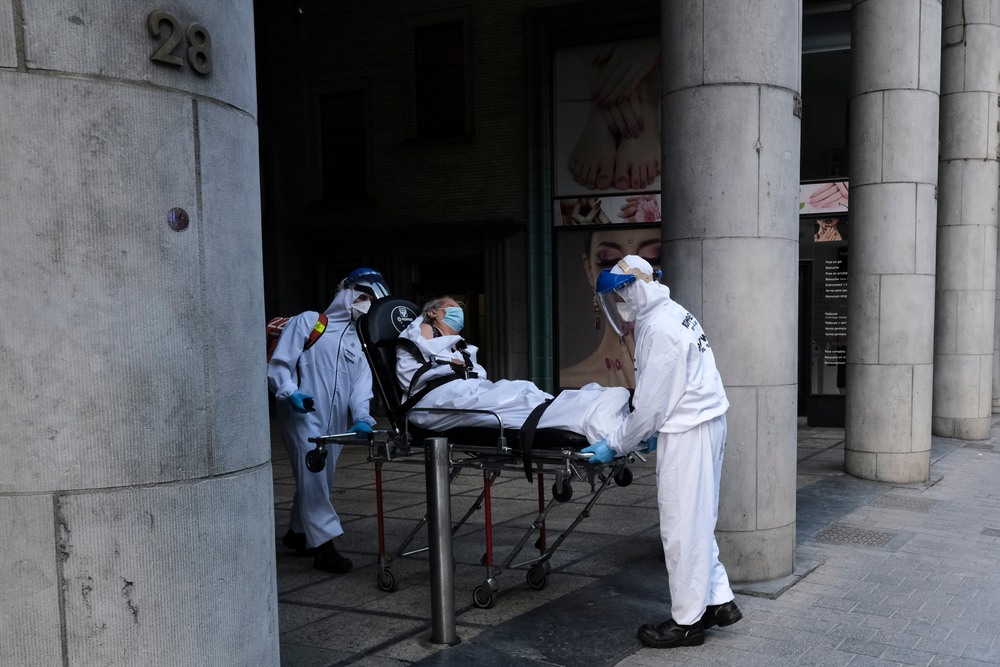 Belgiumban a hadsereg segíti a kórházba került fertőzöttek ápolását