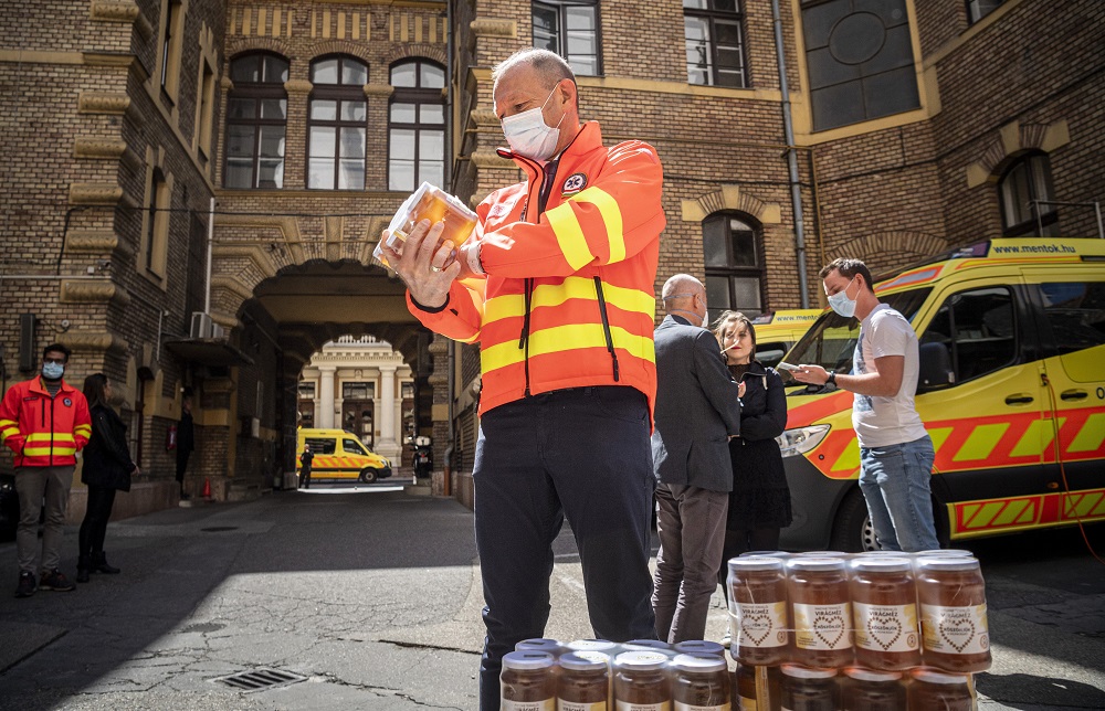 Új tájékoztató filmek jönnek a maszkhasználatról