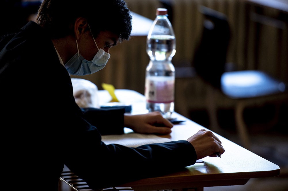 A matematika írásbelikkel folytatódnak a vizsgák