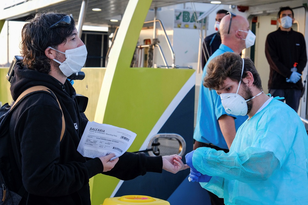 Spanyolországban ismét nagyobb mértékben emelkedett a halottak száma