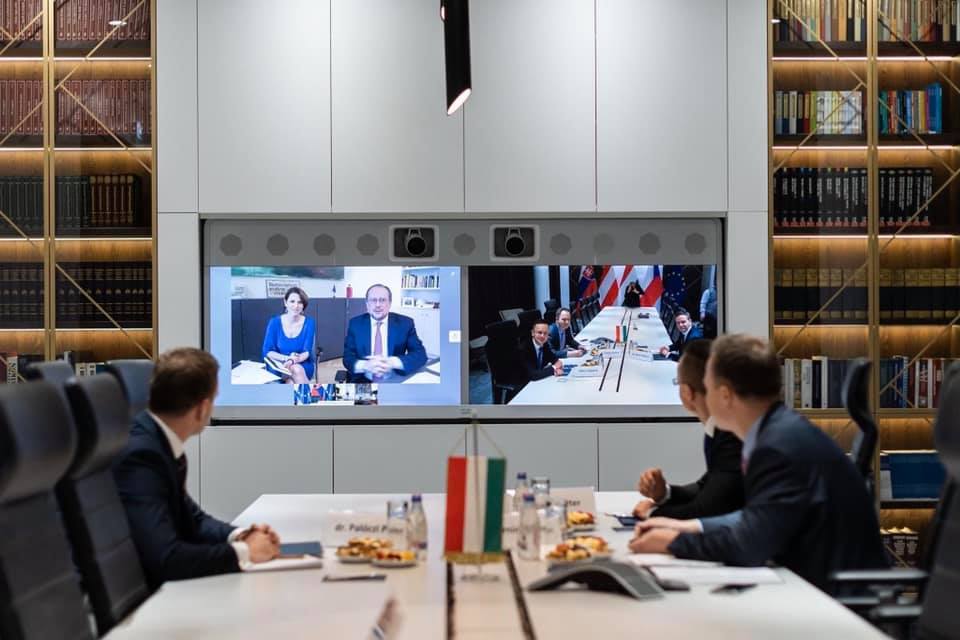 Lehetséges enyhítéséről egyeztetett Szijjártó Péter