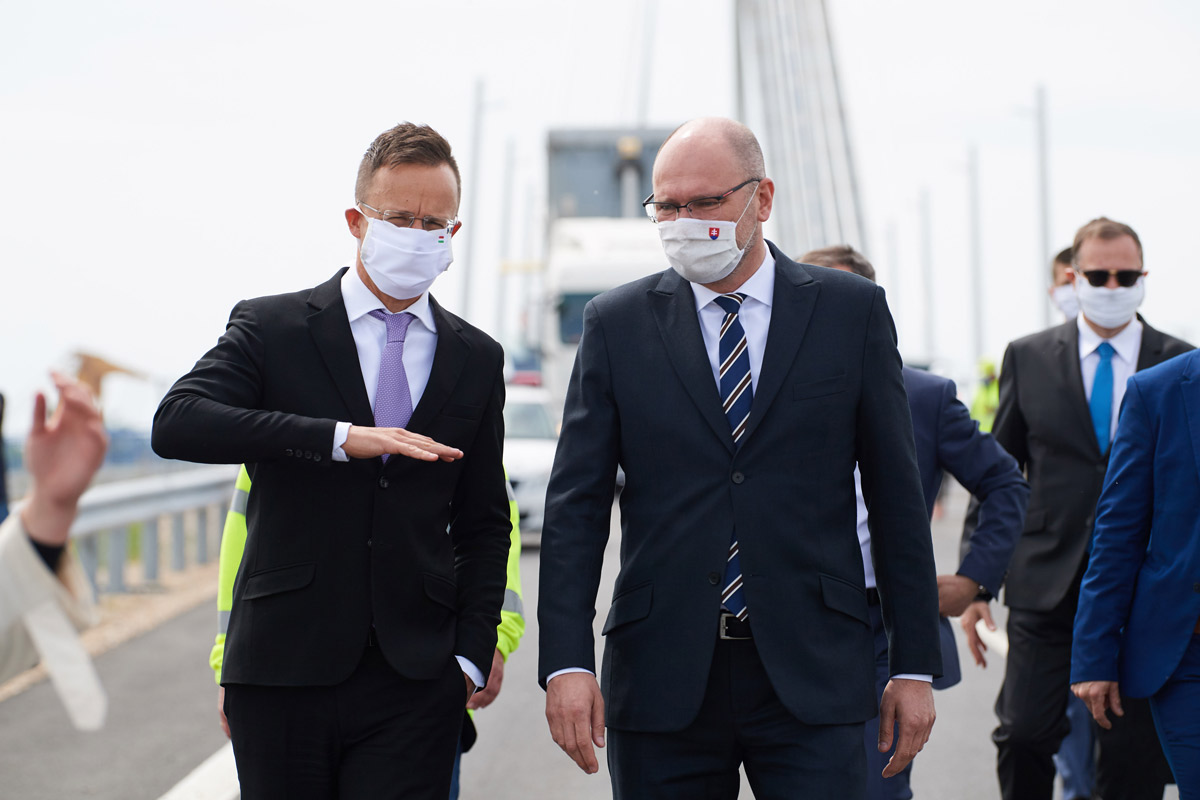 Szijjártó Péter: a magyar–szlovák együttműködés sikertörténetek sorozata