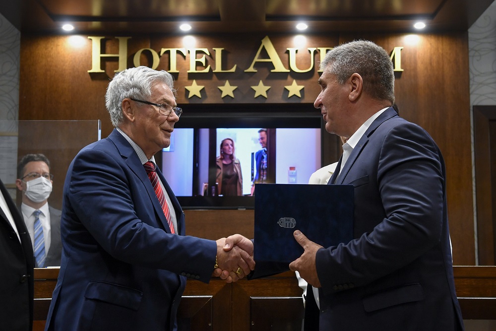 Munkahelyvédelmi bértámogatásra már 18,5 milliárdot fizettek ki