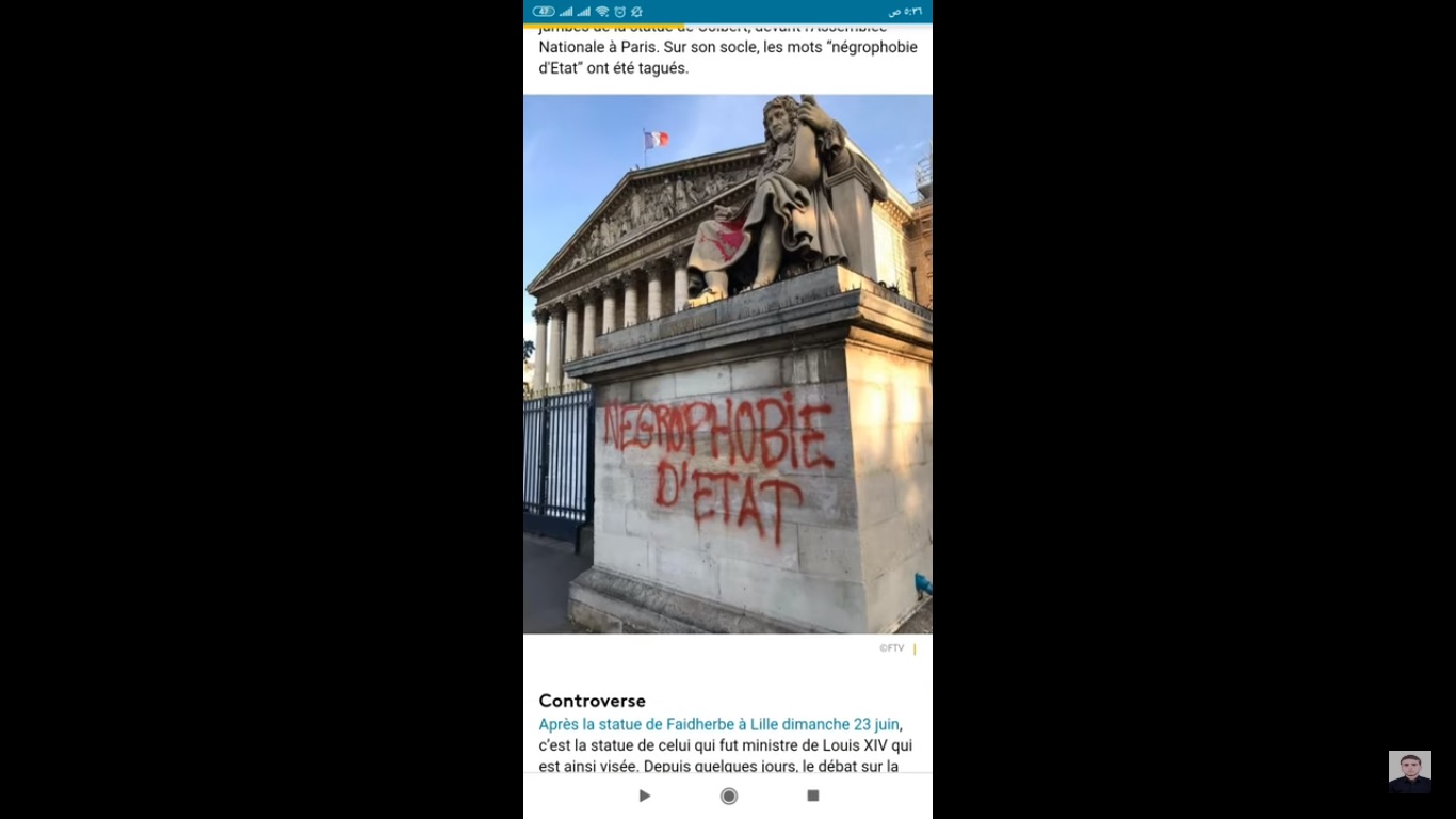 „Állami négerfóbia” feliratot festettek a francia nemzetgyűlés elé