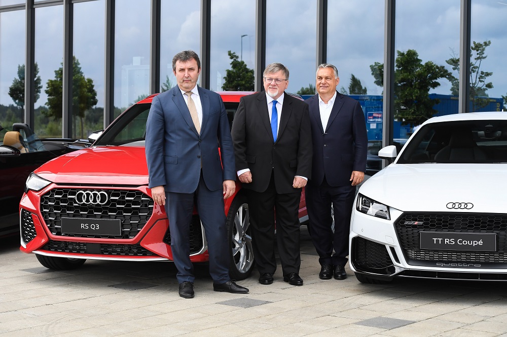 Orbán Viktor: kormányzati segítség kell a gazdaság újraindításához