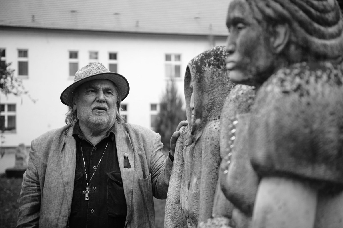 Elhunyt Kő Pál szobrászművész