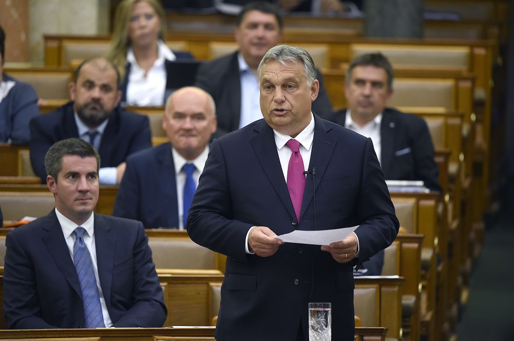 Orbán Viktor az MSZP-nek: gazdaságot nem lehet pártalapon építeni
