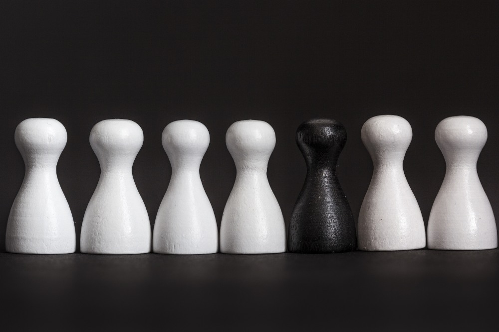 Facebook-csoport miatt tett feljelentést a francia miniszter