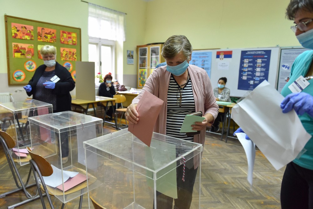 Néhány helyen meg kell ismételni a szavazást Szerbiában