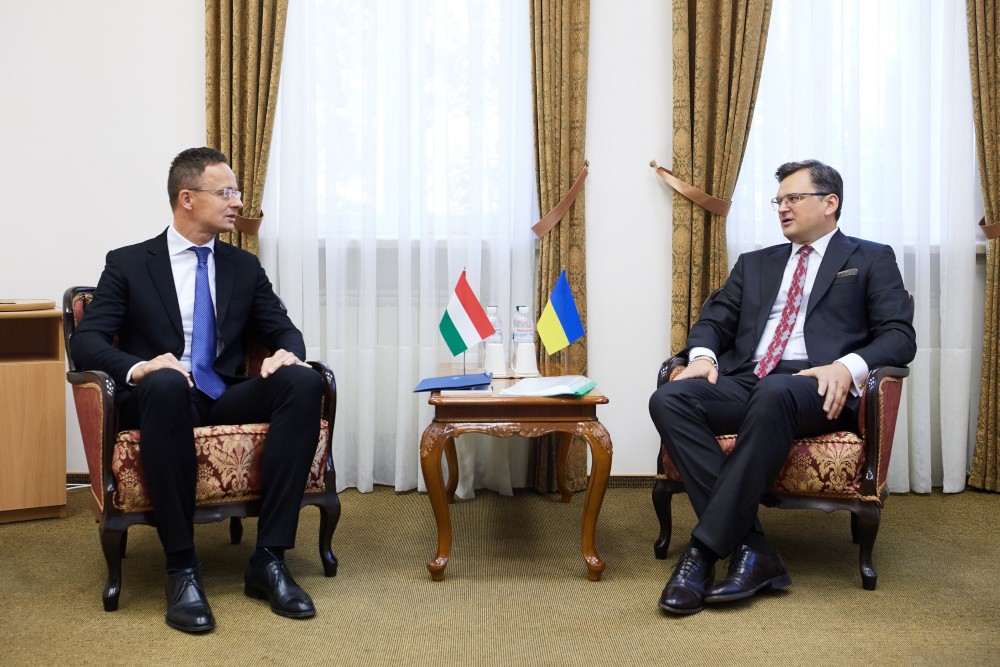 Ukrajna orosz agresszióval riogatja a NATO külügyminisztereit