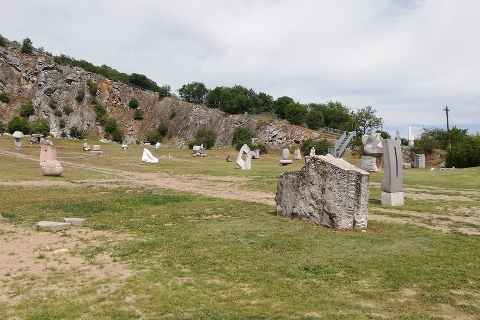 Átadták a Szársomlyó hegyre vezető panorámasétányt