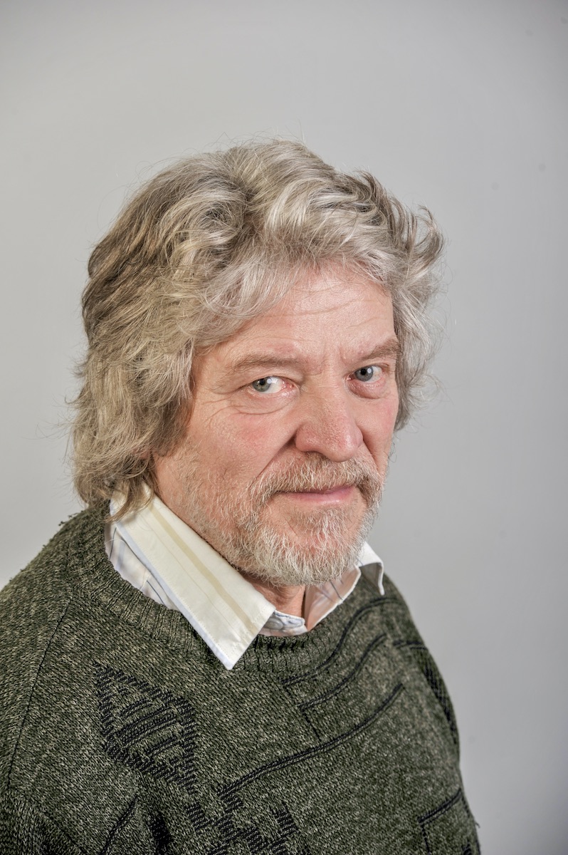 Tengerpart az aszfalton