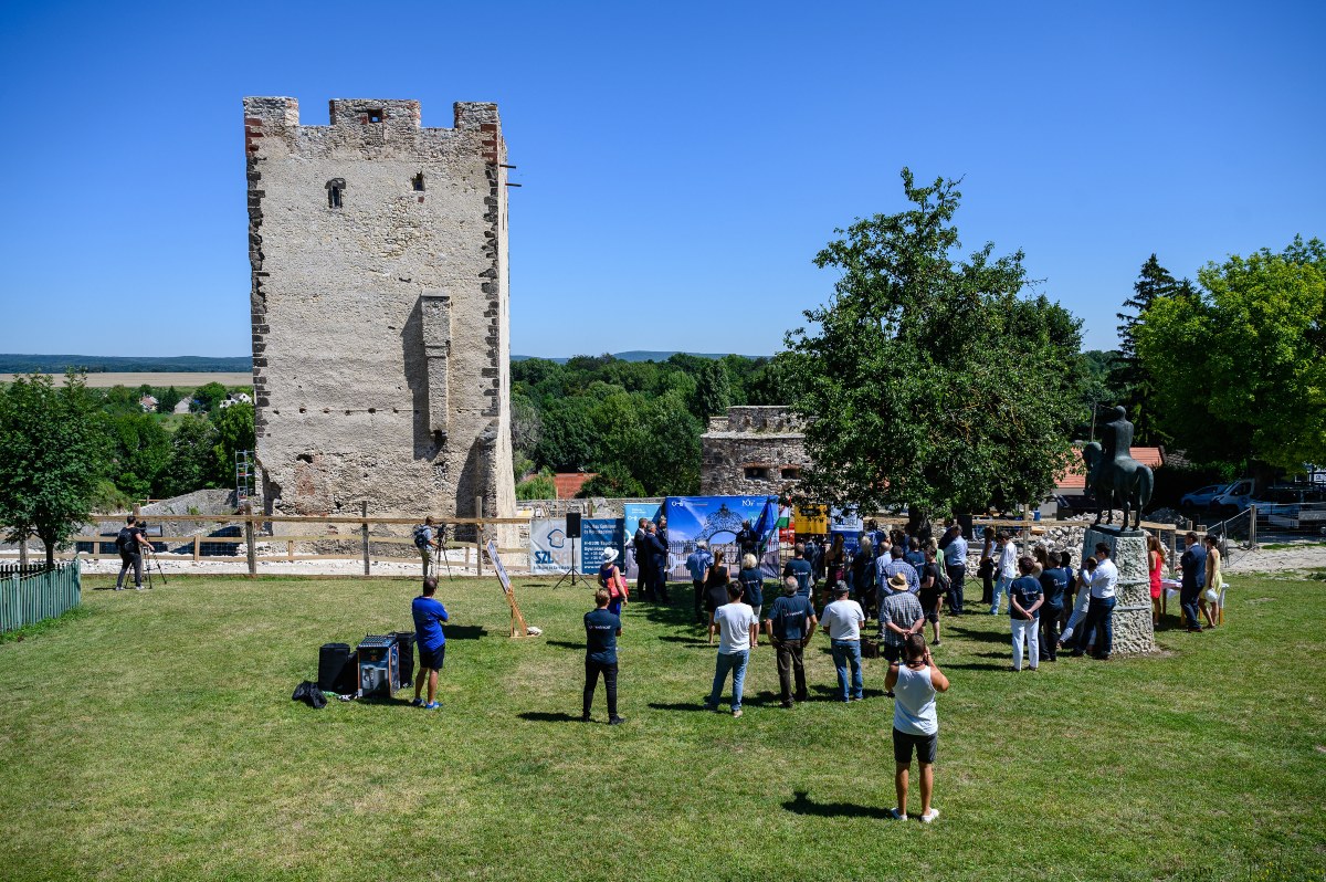 Megújul a nagyvázsonyi Kinizsi-vár is