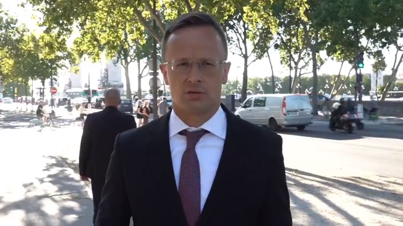 Szijjártó Péter: fontos területeken szoros a magyar-francia együttműködés