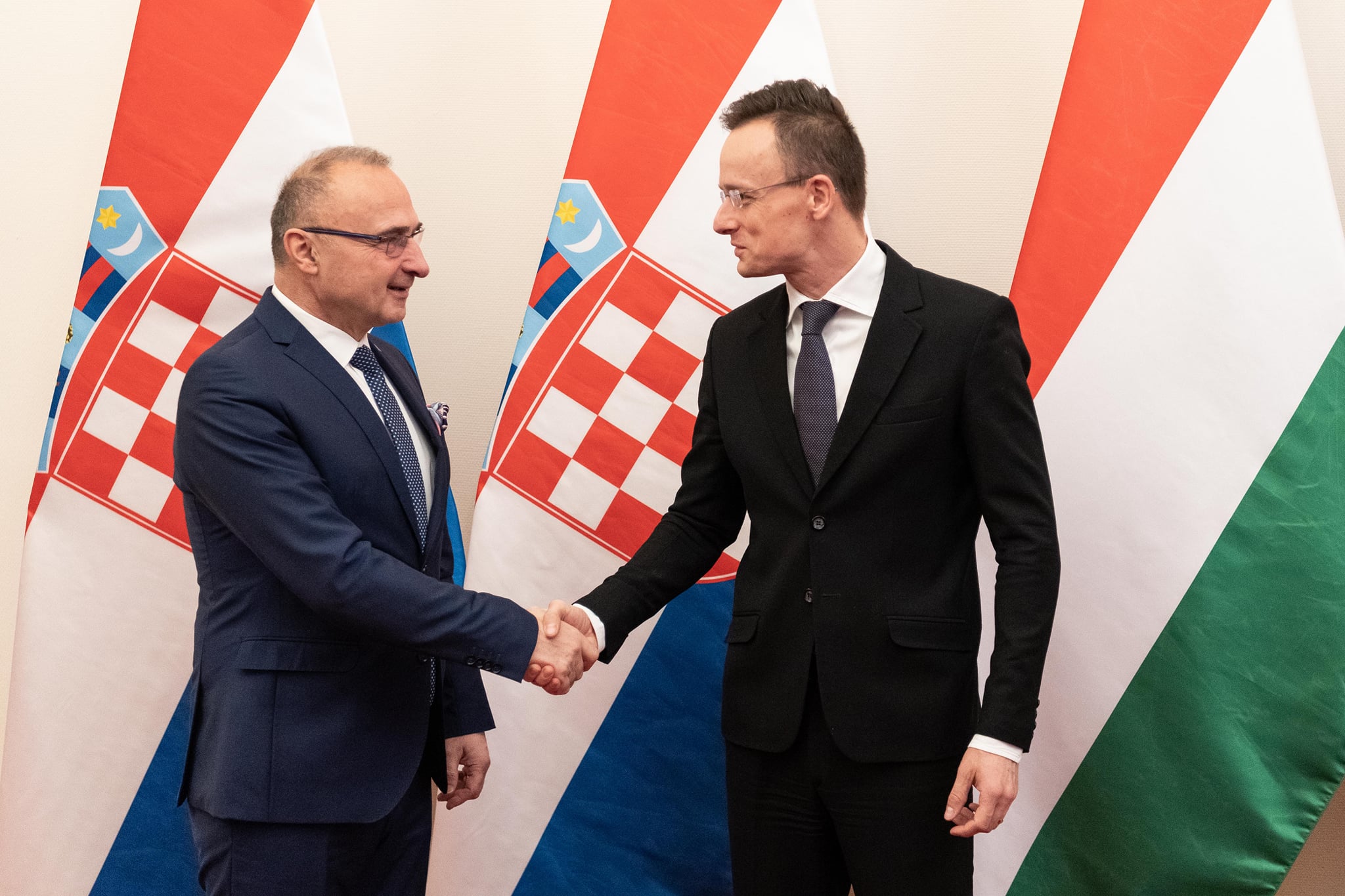 Szijjártó Péter gratulált Plenković pártjának