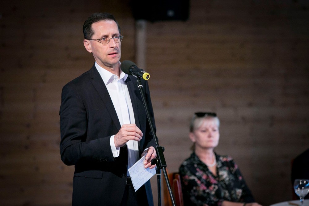 Varga Mihály: a szakképzésben tanulóknak is járhat a diákhitel