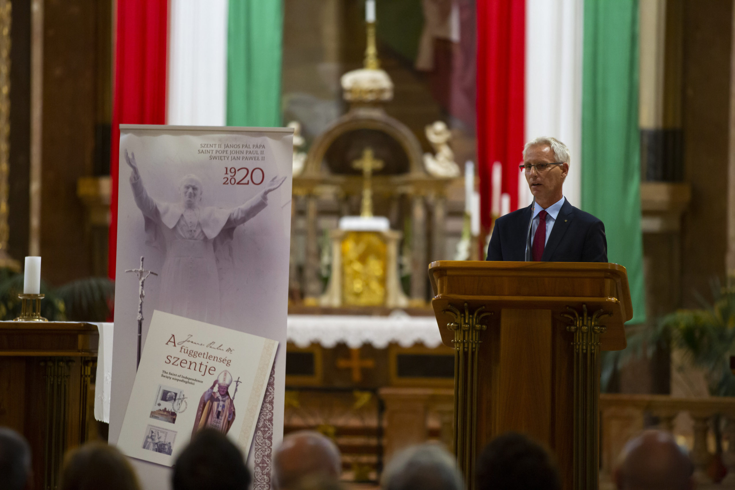 Soltész Miklós: II. János Pál a szeretet és a szabadság szentje