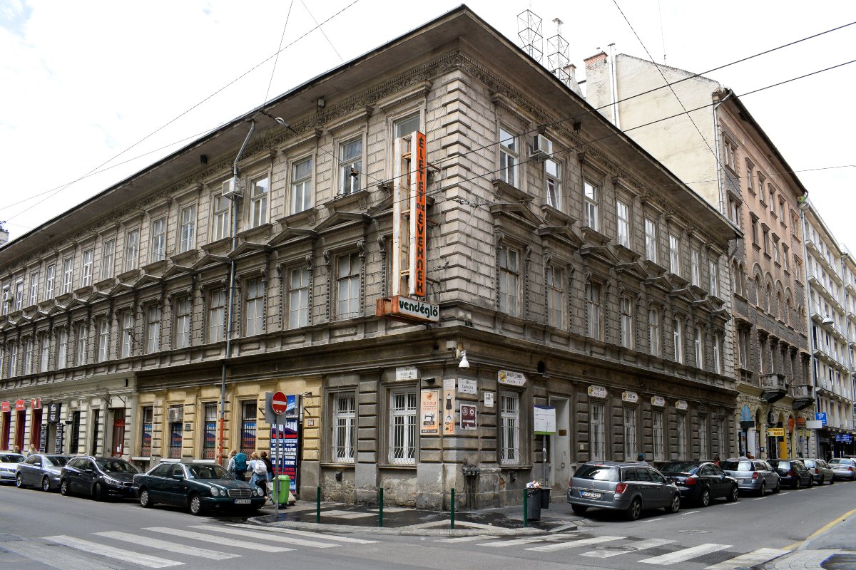 Új forgalmi renddel kísérletezik a főváros