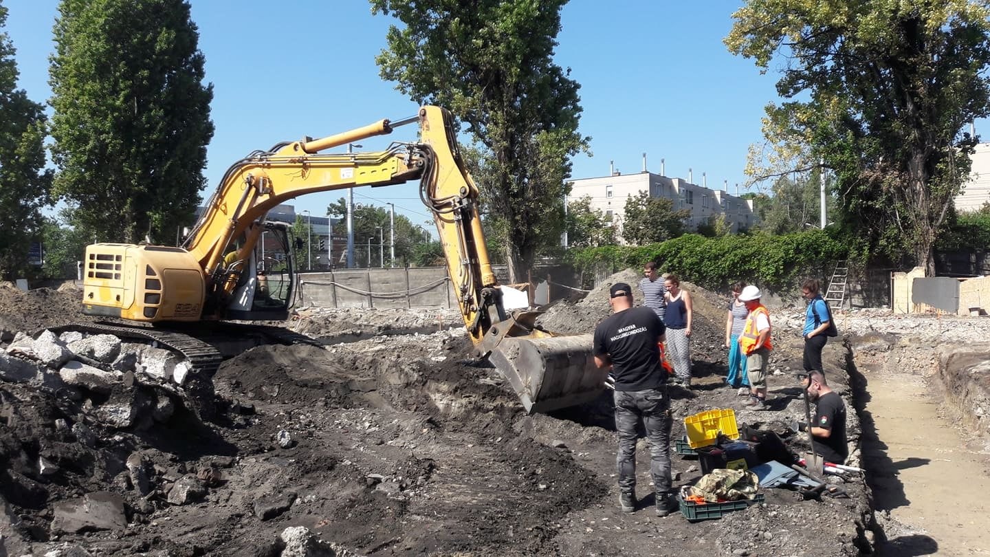 Hősi halott magyar katonák maradványait exhumálták