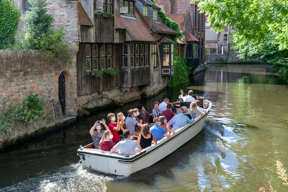 Lassul a járvány terjedése Belgiumban, de nő a halálesetek száma