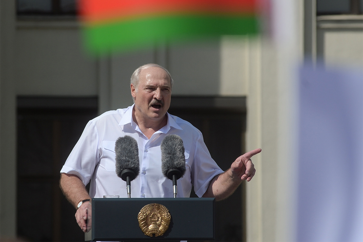 Lukasenka: Svájcból érkezett a pokolgépre figyelmeztető üzenet