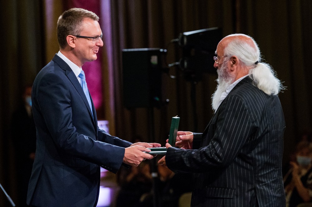 Állami kitüntetéseket és kulturális díjakat adtak át