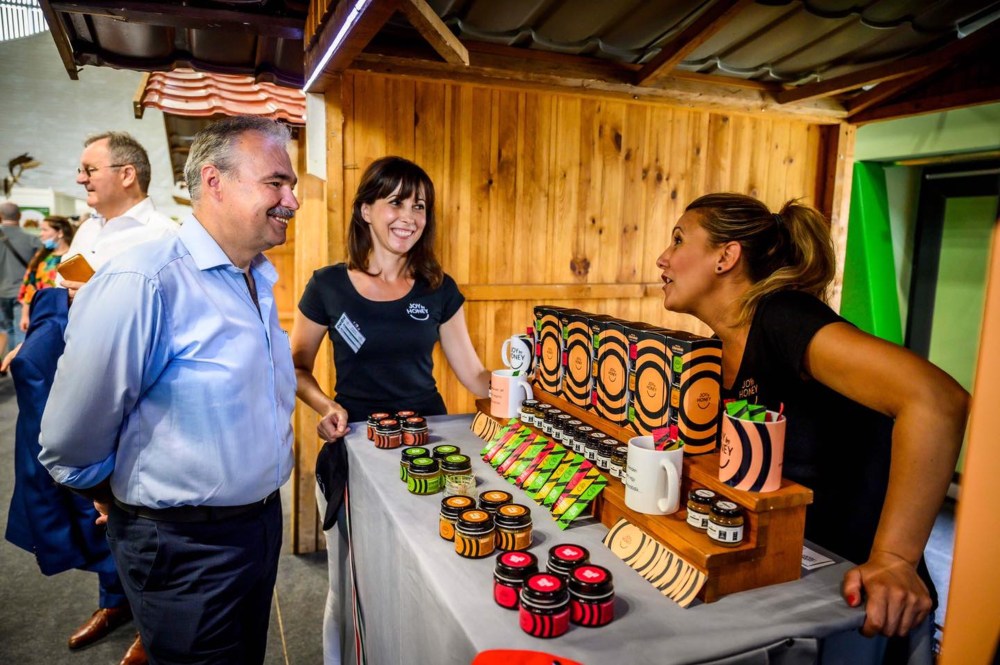 Válaszd a hazait! elnevezéssel kampányt indít a kormány