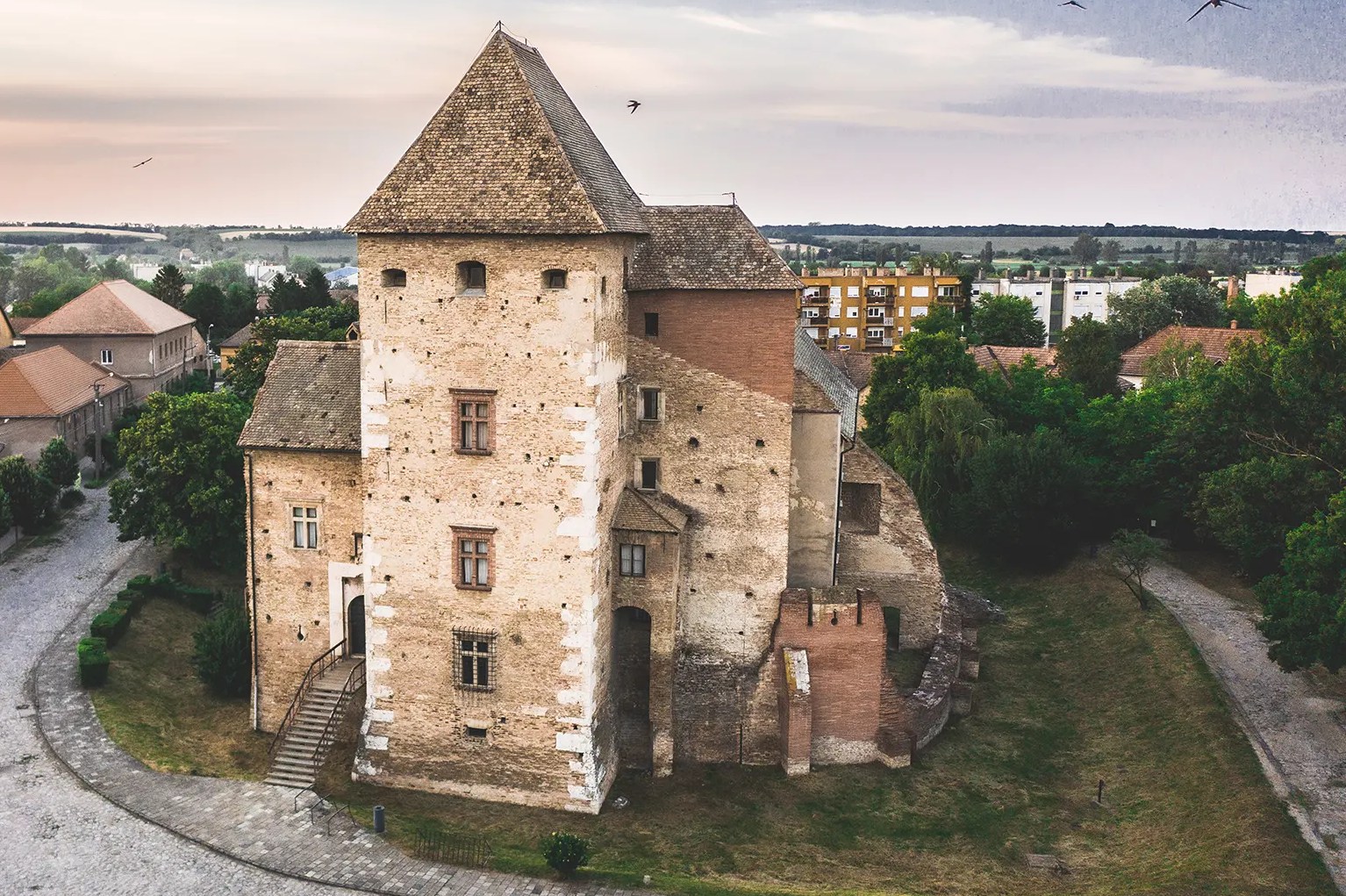 Török kori palánkot tártak fel a simontornyai várnál