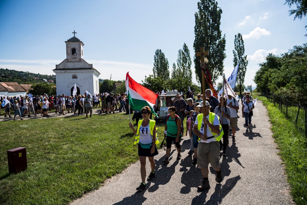 A nap képe: Zarándoklat Szentendréről Visegrádra