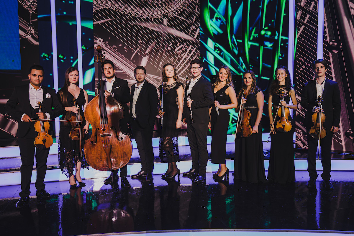 A zene összeköt – nemzetközi vizekre evez a Virtuózok