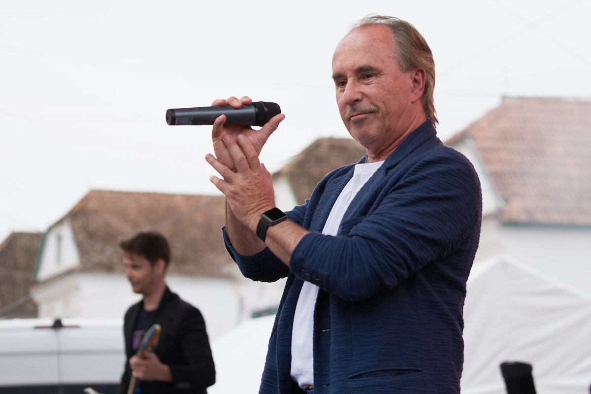 „Megfogyva bár, de törve nem”