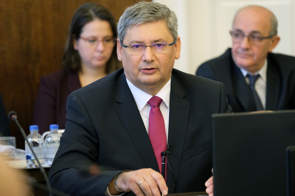 Megfertőzte a koronavírus Kőbánya polgármesterét és alpolgármesterét